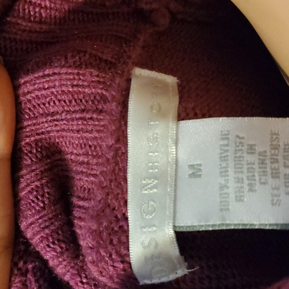 Size M asymmetrical sweater by design history - Picture 5 of 6